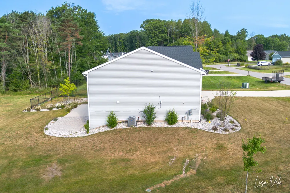 1309 Waterpoint Court Whitehall, MI 49461