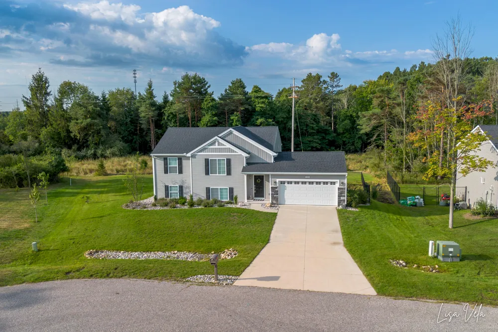 1309 Waterpoint Court Whitehall, MI 49461