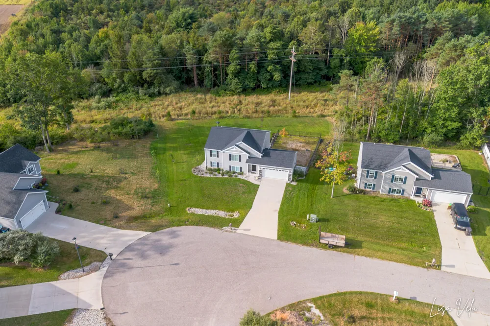 1309 Waterpoint Court Whitehall, MI 49461