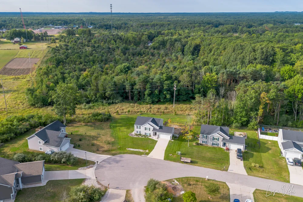 1309 Waterpoint Court Whitehall, MI 49461