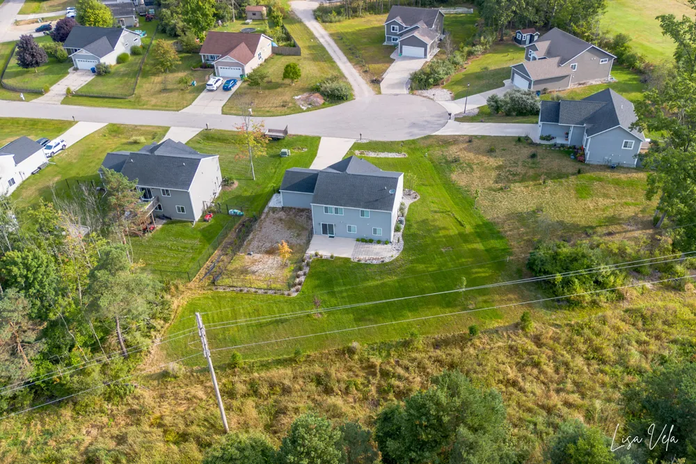 1309 Waterpoint Court Whitehall, MI 49461