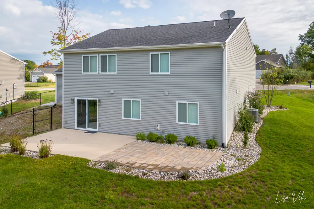 1309 Waterpoint Court Whitehall, MI 49461