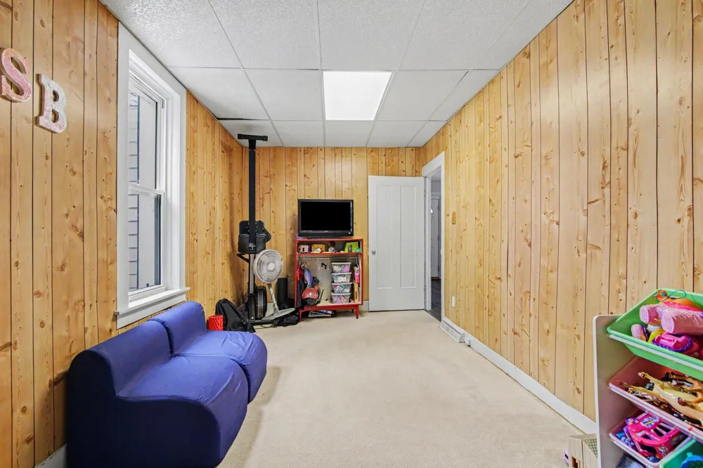 315 S Washington Street Manchester, MI 48158