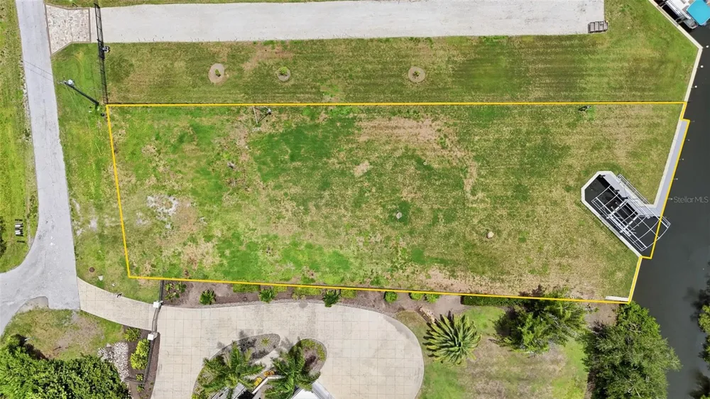 1947 WISCONSIN AVENUE Englewood, FL 34224