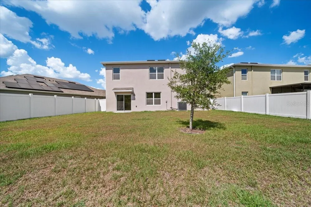 1933 PRISTINE LOOP Lakeland, FL 33811