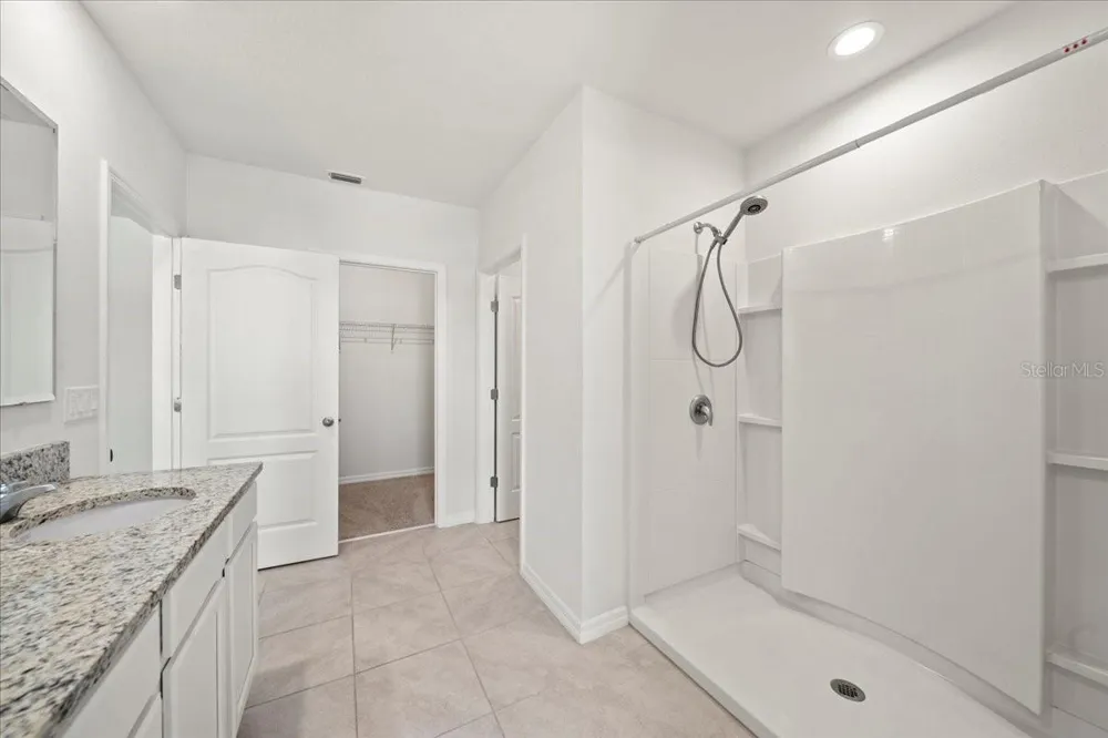 1933 PRISTINE LOOP Lakeland, FL 33811