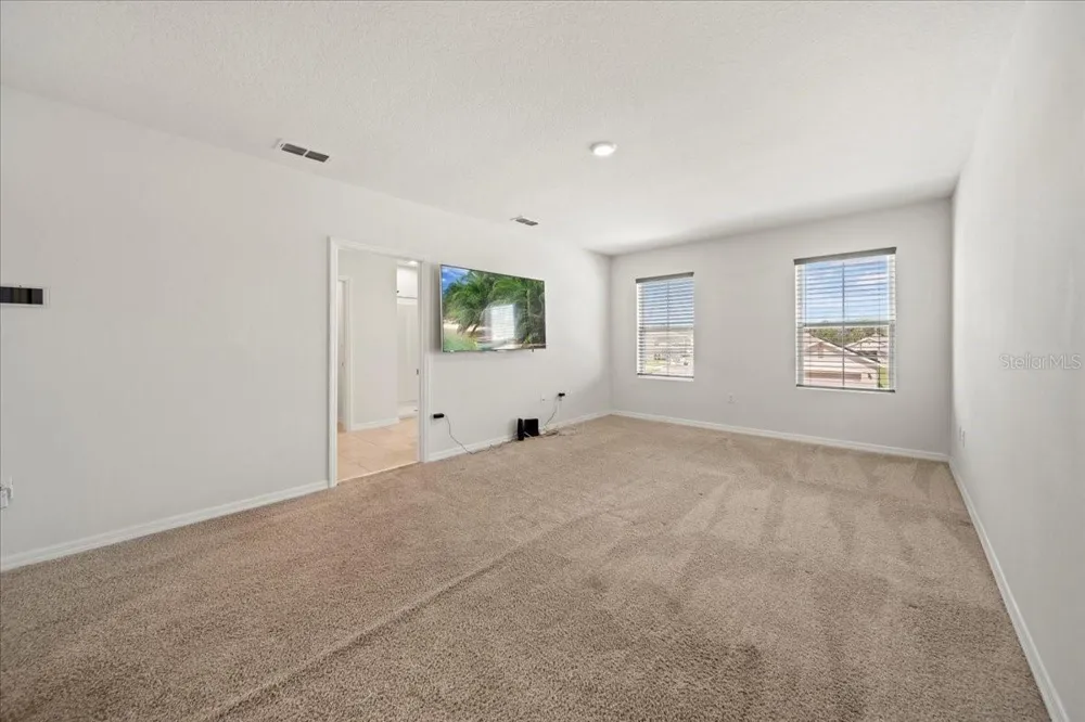 1933 PRISTINE LOOP Lakeland, FL 33811
