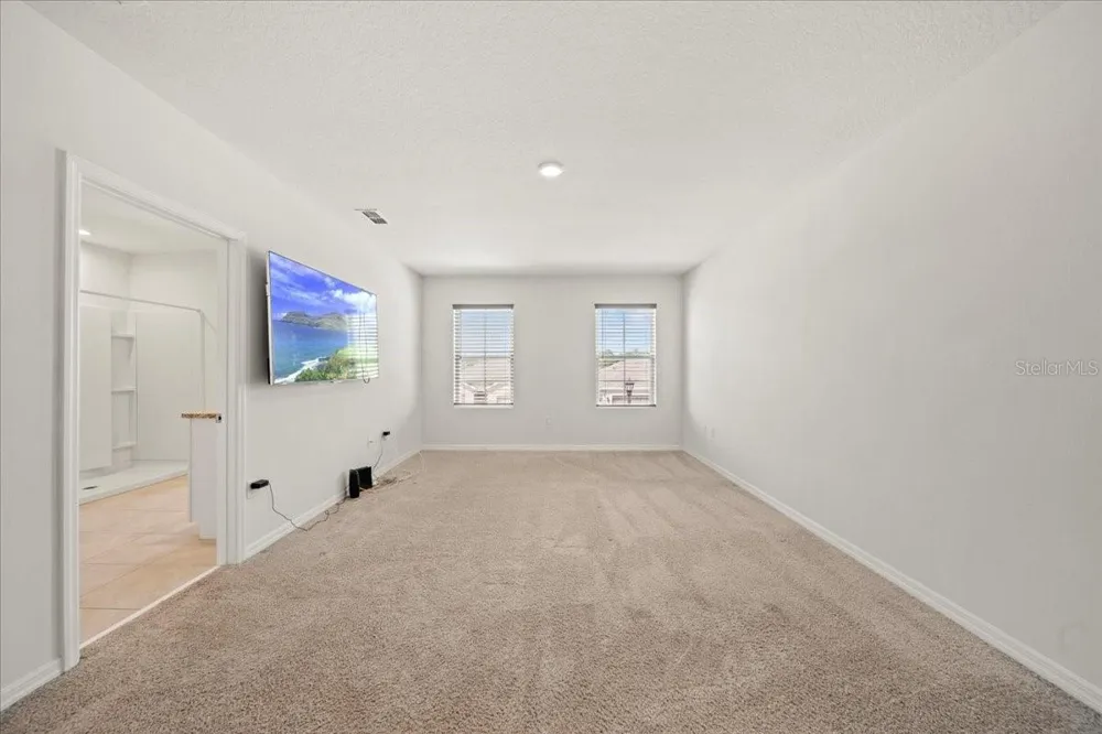 1933 PRISTINE LOOP Lakeland, FL 33811