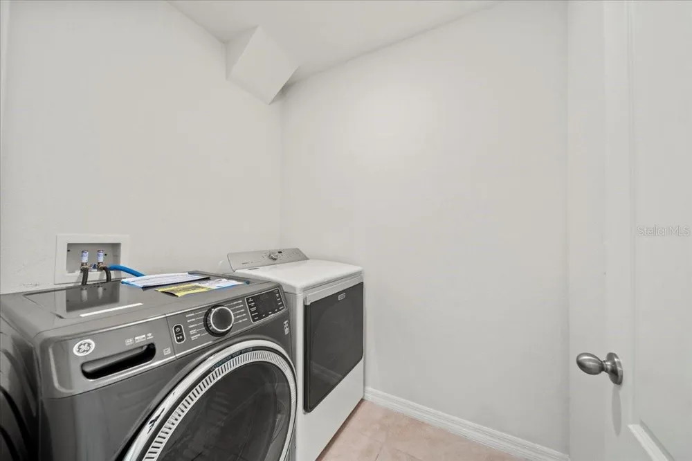 1933 PRISTINE LOOP Lakeland, FL 33811