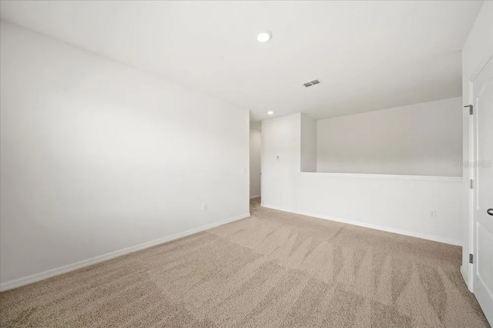 1933 PRISTINE LOOP Lakeland, FL 33811