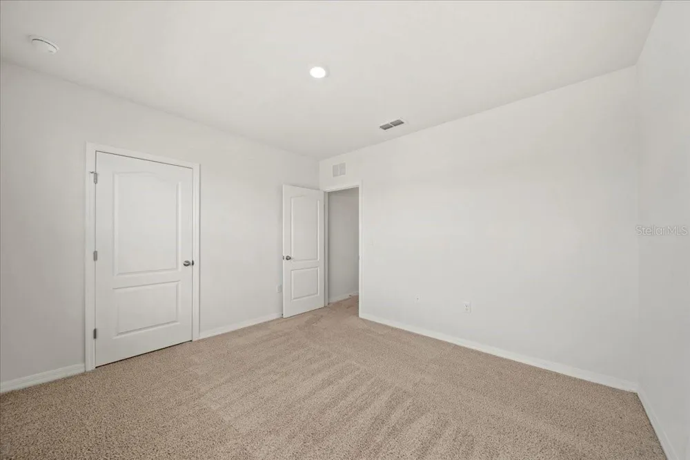 1933 PRISTINE LOOP Lakeland, FL 33811