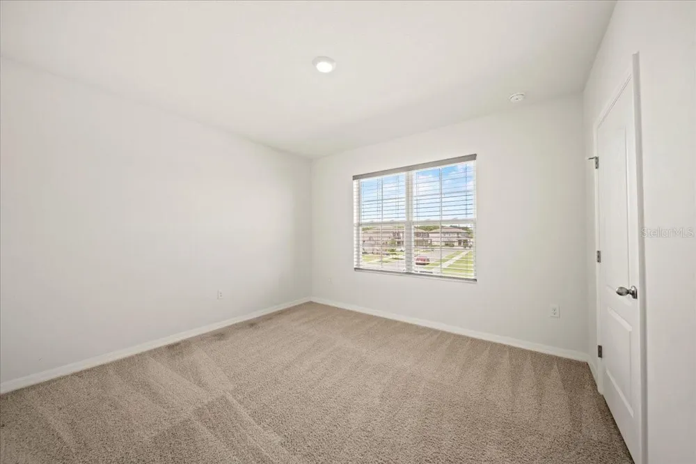 1933 PRISTINE LOOP Lakeland, FL 33811