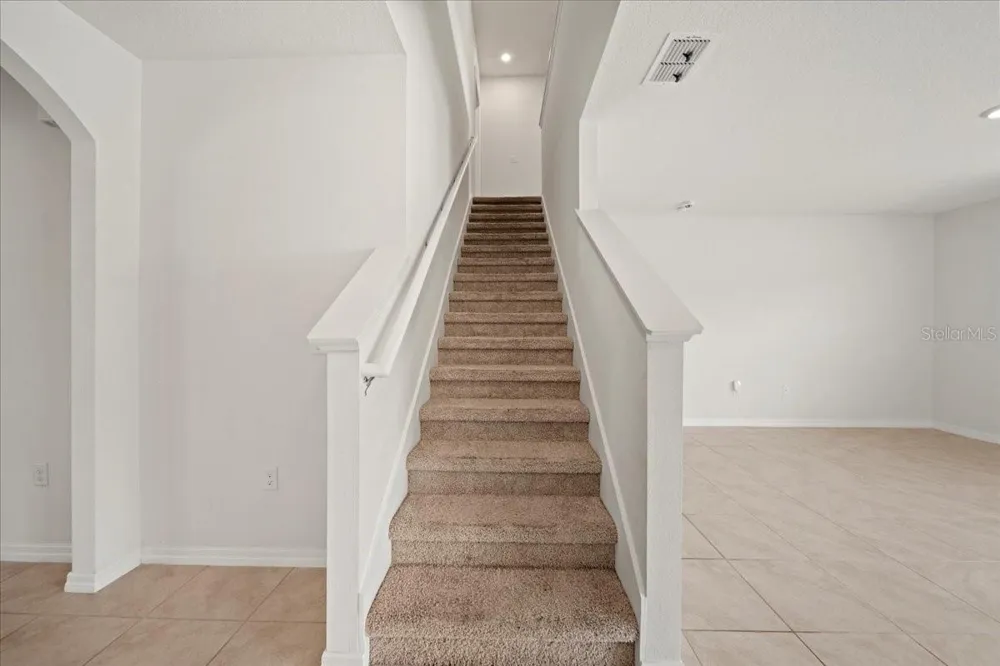 1933 PRISTINE LOOP Lakeland, FL 33811