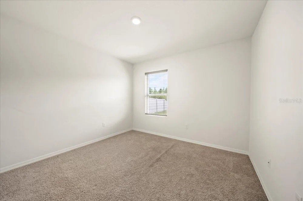 1933 PRISTINE LOOP Lakeland, FL 33811