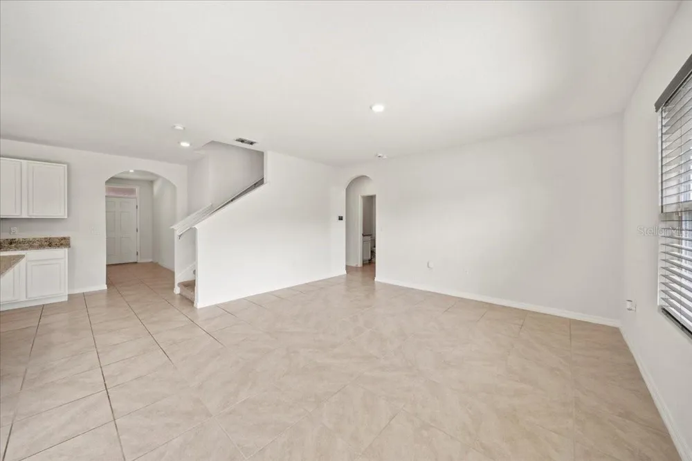 1933 PRISTINE LOOP Lakeland, FL 33811