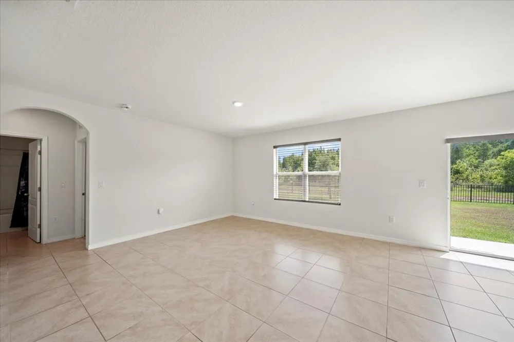 1933 PRISTINE LOOP Lakeland, FL 33811
