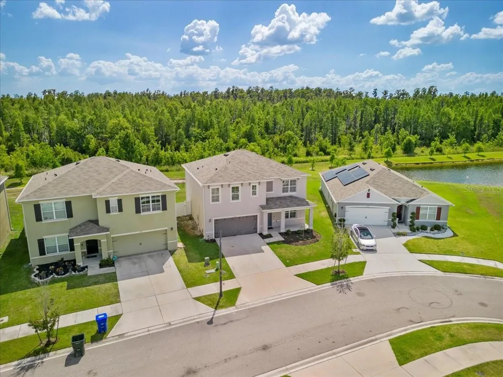 1933 PRISTINE LOOP Lakeland, FL 33811