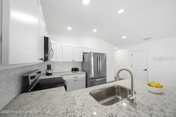 15176 GONZO ROAD Brooksville, FL 34614