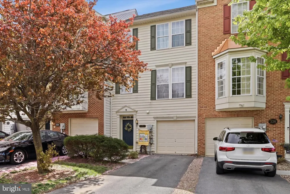 334 LANTERN LANE Chambersburg, PA 17201