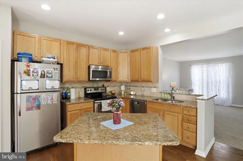 334 LANTERN LANE Chambersburg, PA 17201