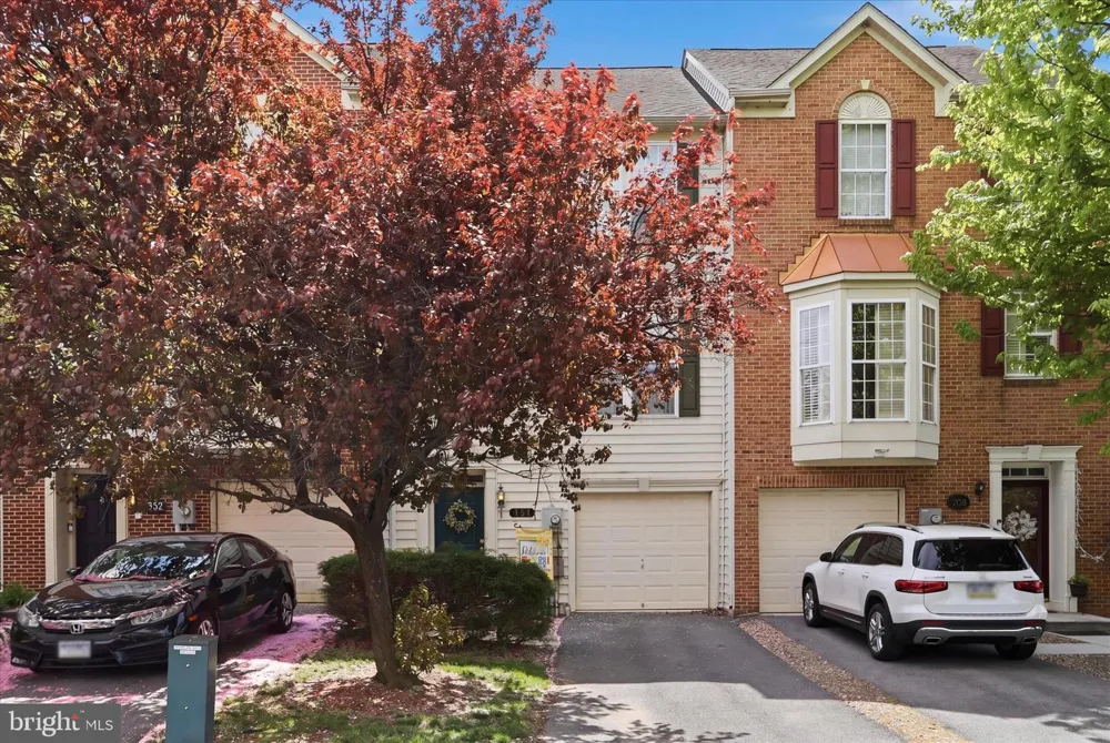 334 LANTERN LANE Chambersburg, PA 17201