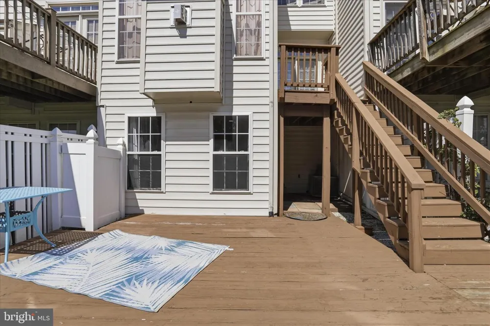 334 LANTERN LANE Chambersburg, PA 17201