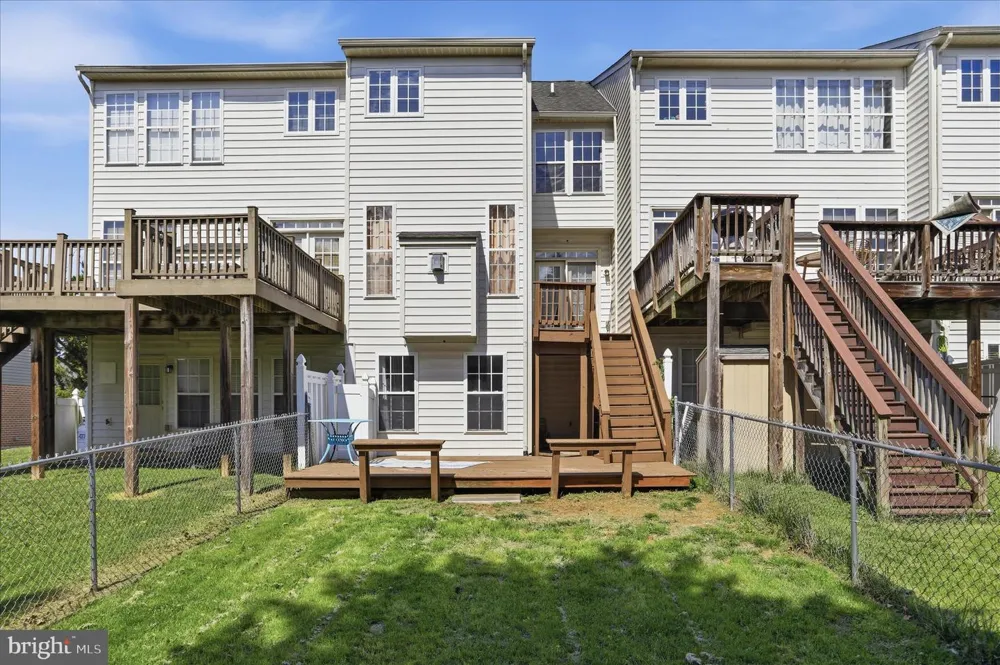 334 LANTERN LANE Chambersburg, PA 17201