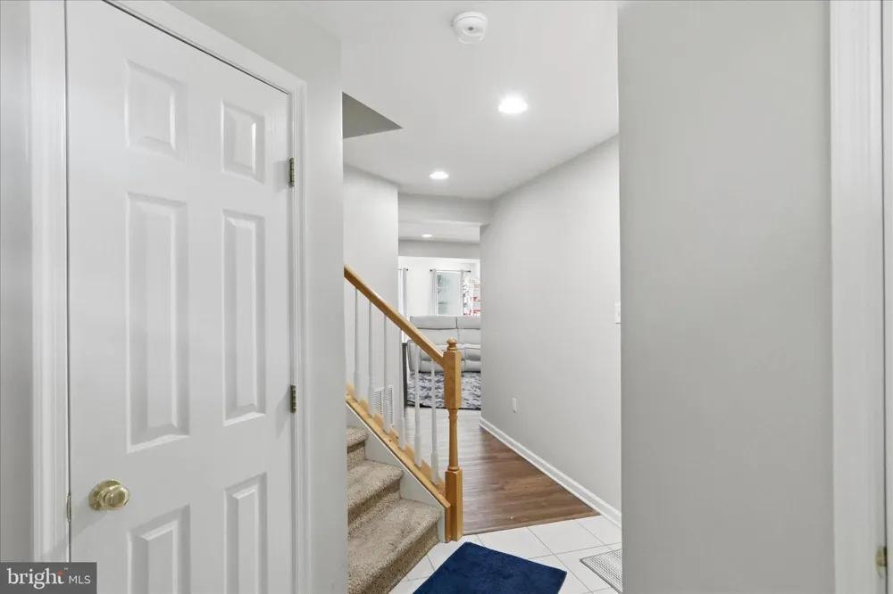 334 LANTERN LANE Chambersburg, PA 17201