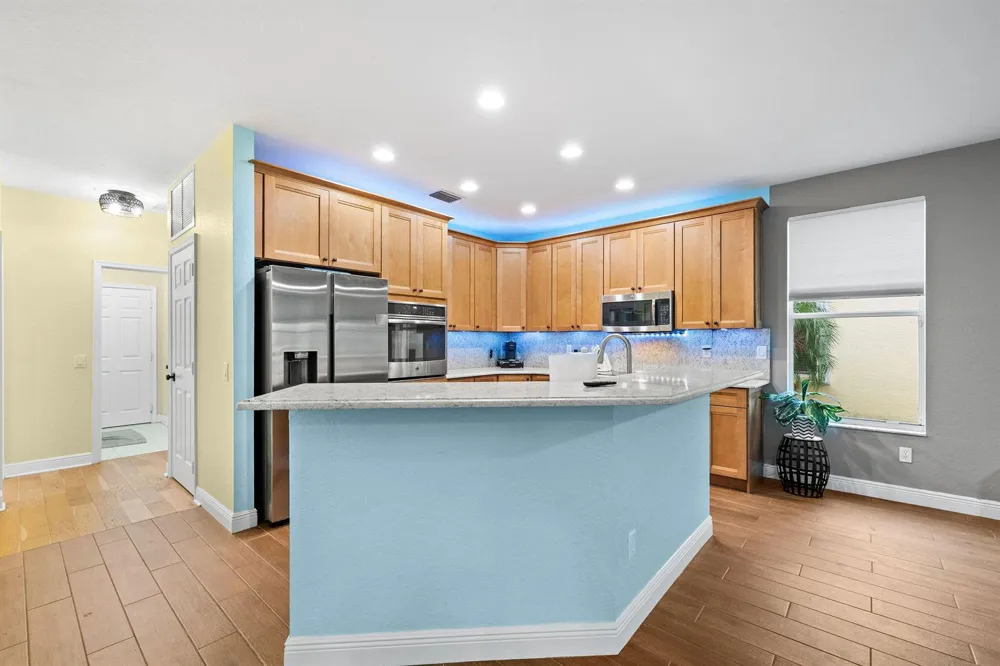 1894 Grey Falcon Circle SW Vero Beach, FL 32962