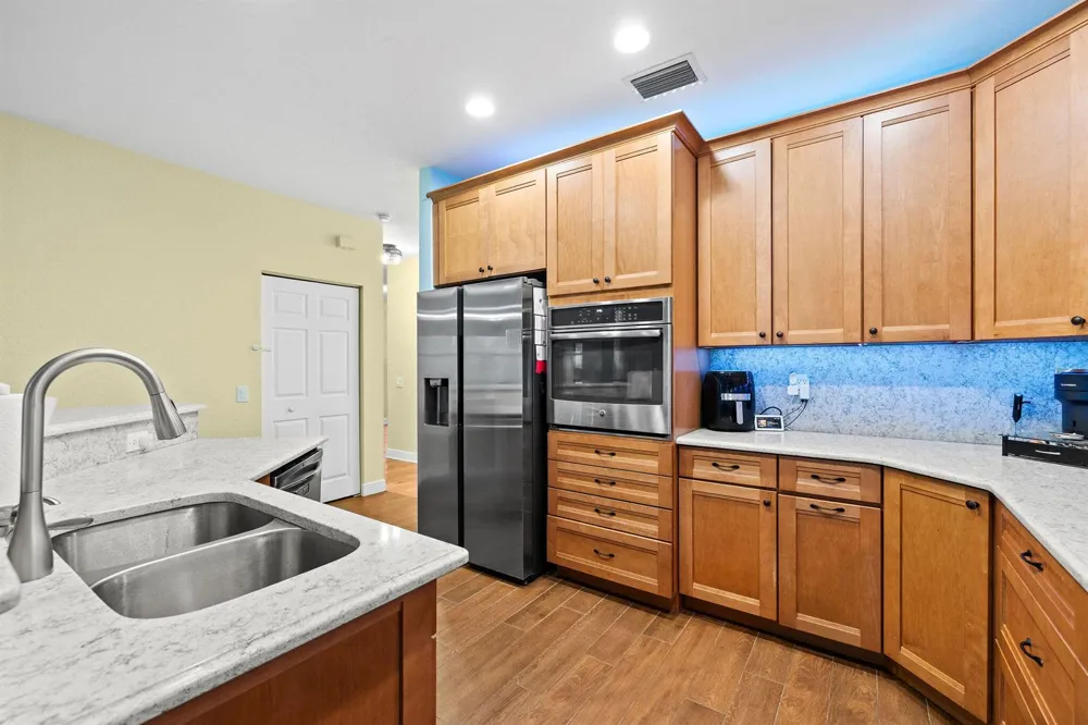 1894 Grey Falcon Circle SW Vero Beach, FL 32962