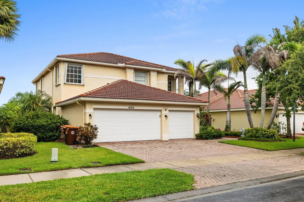 1894 Grey Falcon Circle SW Vero Beach, FL 32962