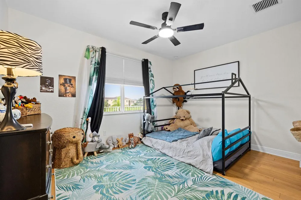 1894 Grey Falcon Circle SW Vero Beach, FL 32962