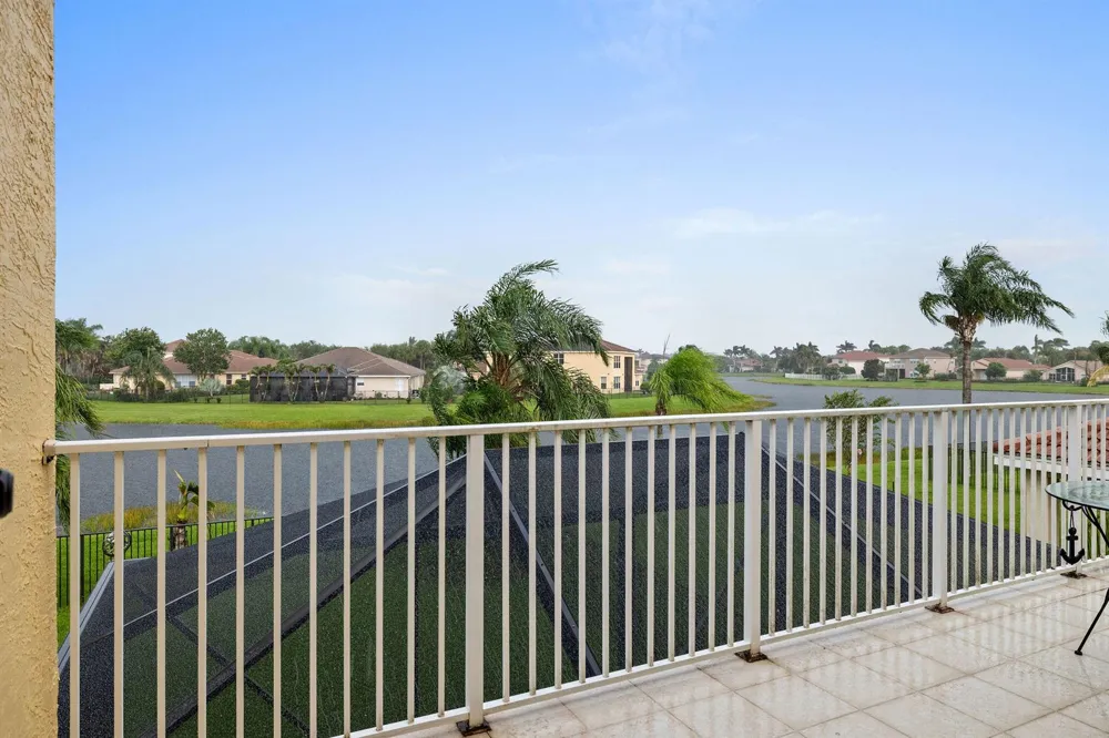 1894 Grey Falcon Circle SW Vero Beach, FL 32962