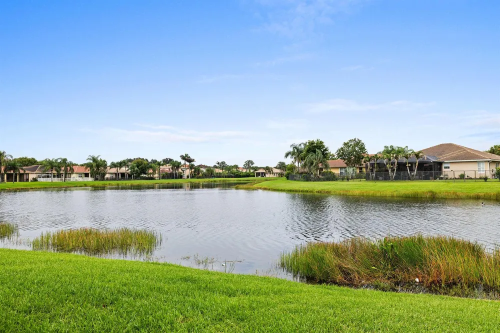 1894 Grey Falcon Circle SW Vero Beach, FL 32962