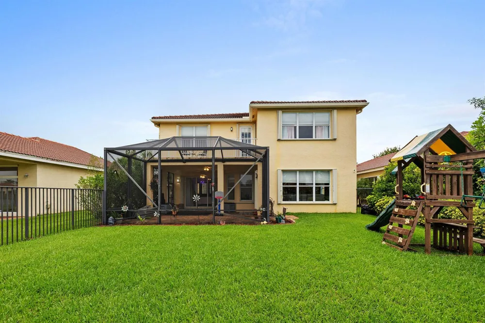 1894 Grey Falcon Circle SW Vero Beach, FL 32962