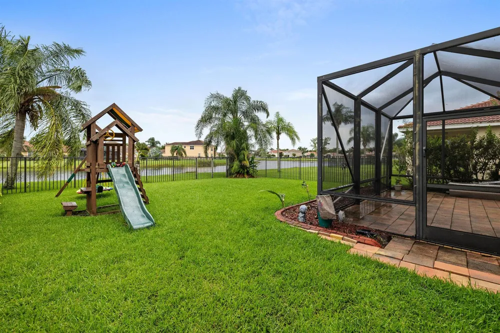 1894 Grey Falcon Circle SW Vero Beach, FL 32962