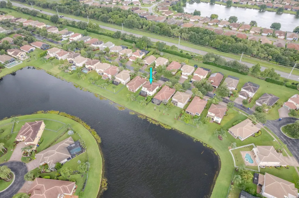 1894 Grey Falcon Circle SW Vero Beach, FL 32962
