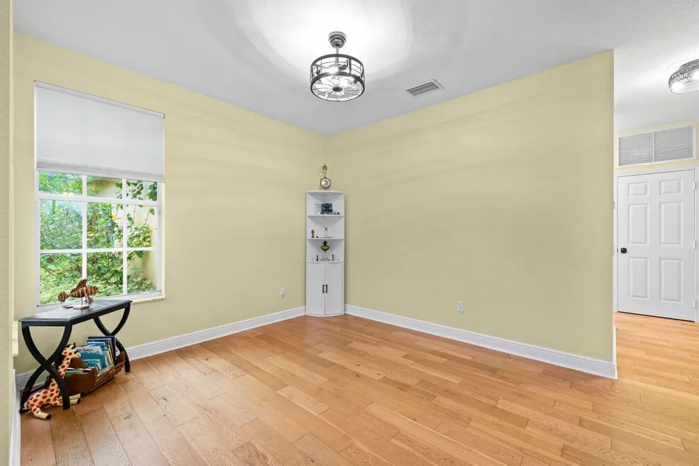 1894 Grey Falcon Circle SW Vero Beach, FL 32962
