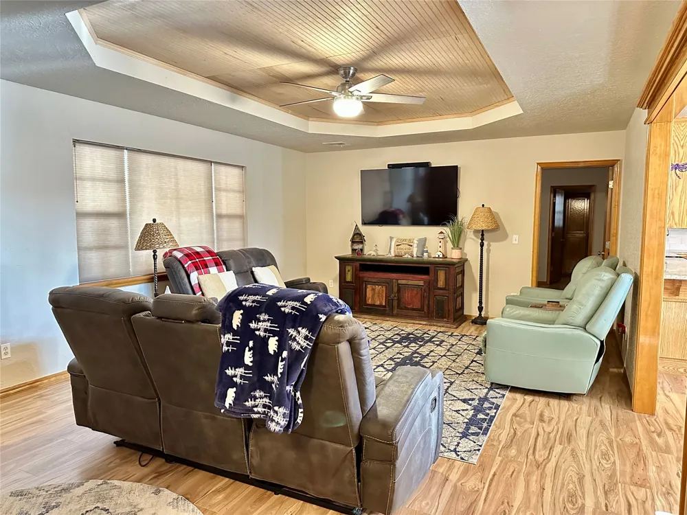 2332 Sioux Drive Sulphur, OK 73086
