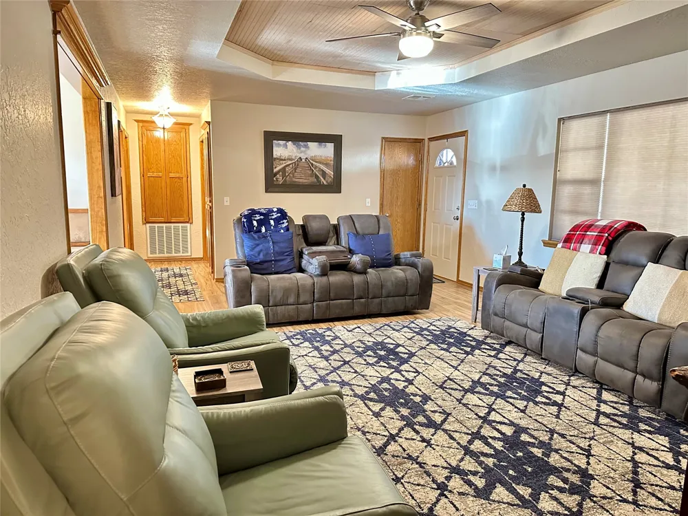 2332 Sioux Drive Sulphur, OK 73086