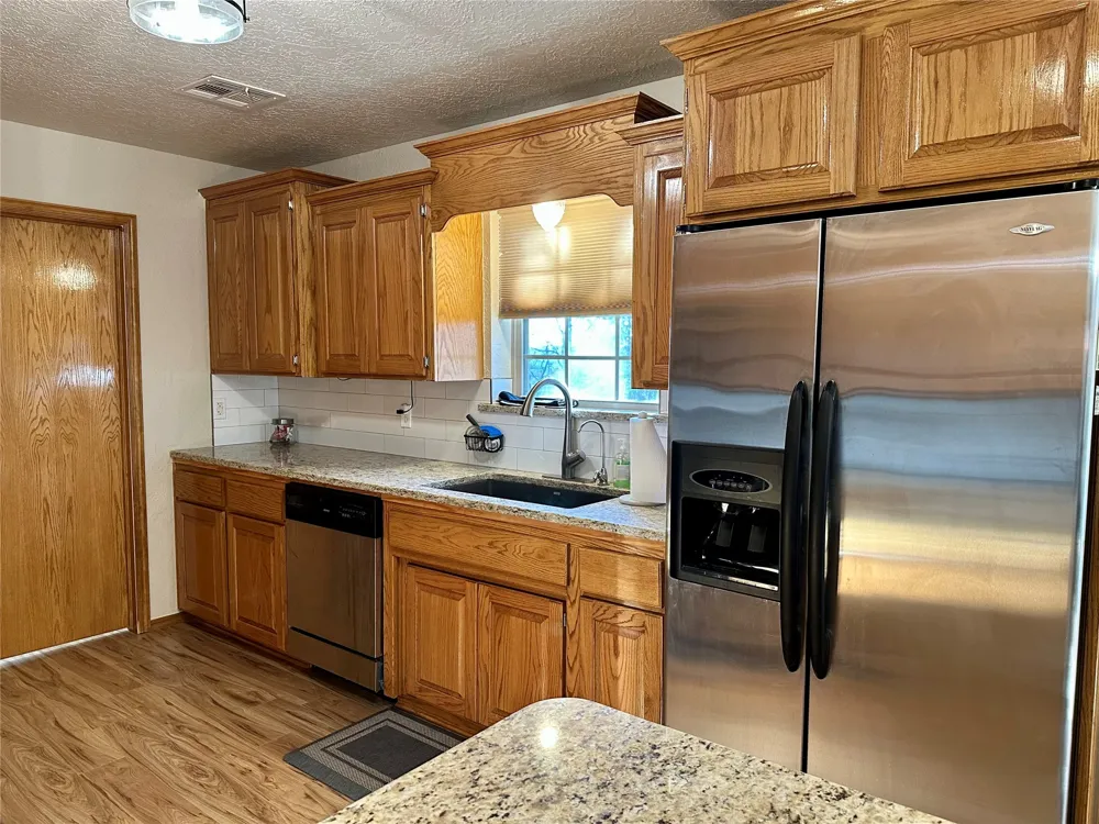 2332 Sioux Drive Sulphur, OK 73086