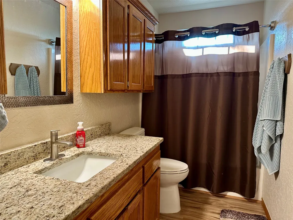 2332 Sioux Drive Sulphur, OK 73086