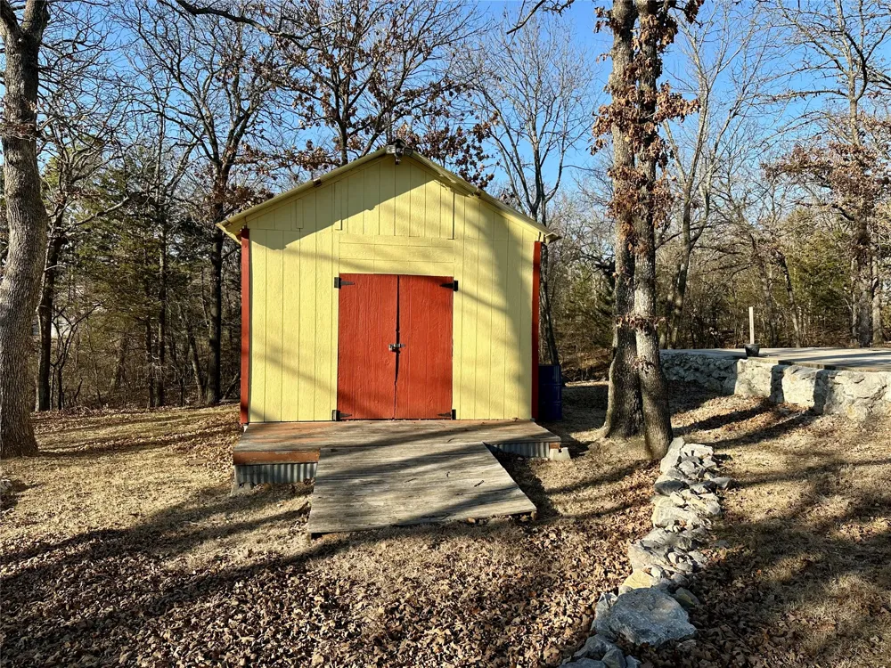 2332 Sioux Drive Sulphur, OK 73086