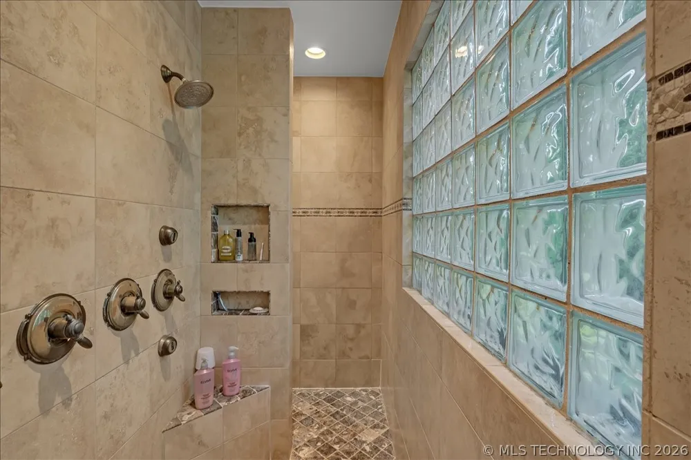 10710 S Fir Place Jenks, OK 74037