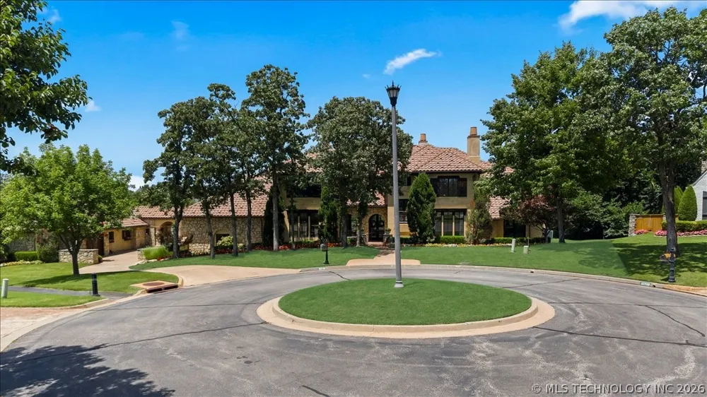 10710 S Fir Place Jenks, OK 74037