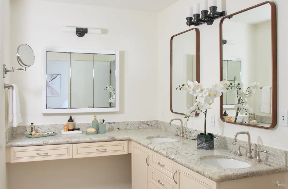 3033 Myrtledale Road Calistoga, CA 94515