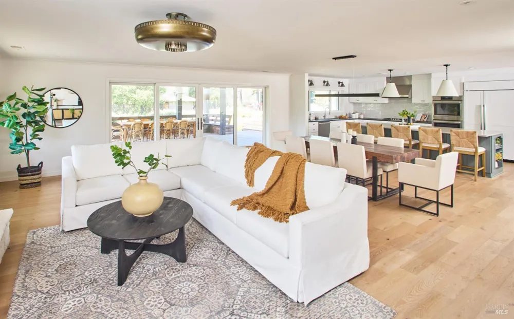3033 Myrtledale Road Calistoga, CA 94515