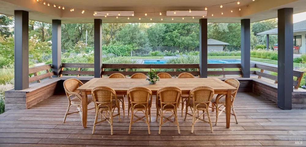 3033 Myrtledale Road Calistoga, CA 94515