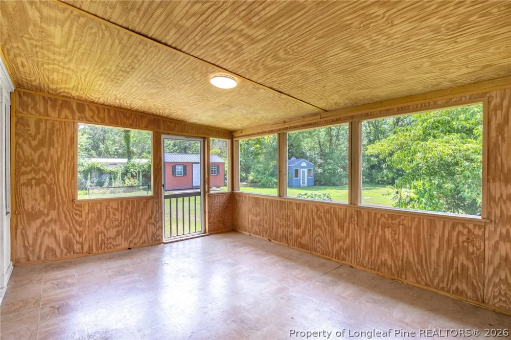 157 Flat Rock Lane Aberdeen, NC 28315