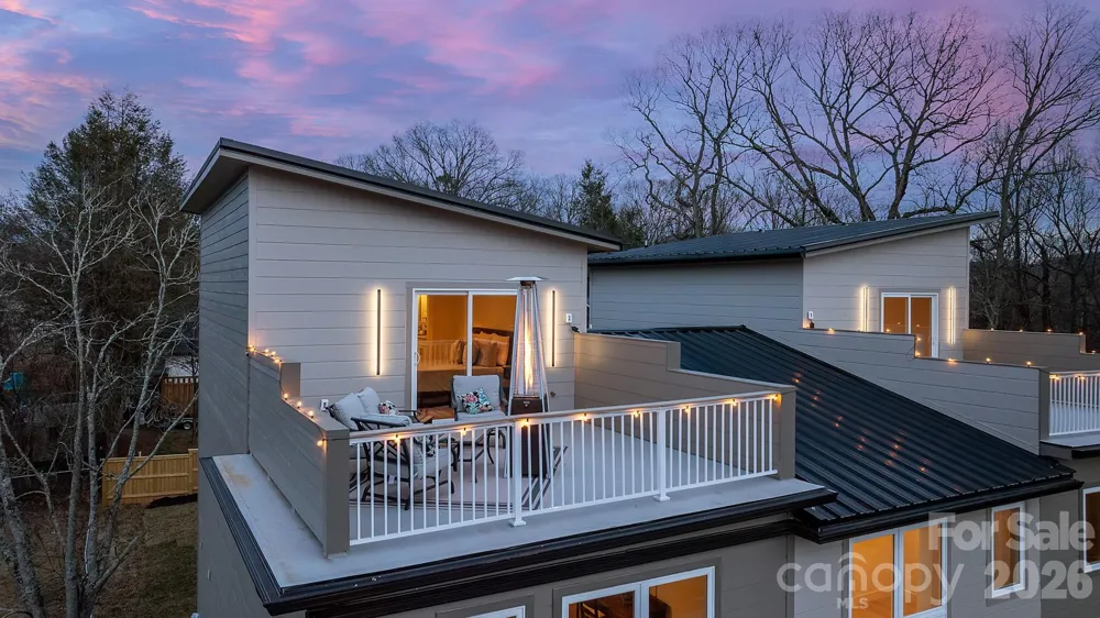 9 Gudger Road Asheville, NC 28806
